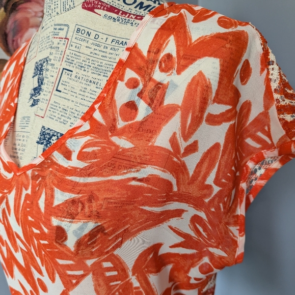 The Limited Orange and White Flutter Sleeve Blouse - Picture 2 of 6